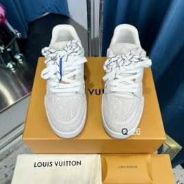 Picture of Louis Vuitton Shoes _SKULVsz35-45L011812847